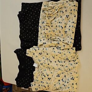 XL Pajamas Womens -- Two long sleeve sets, one pair bottoms. Pre owned
